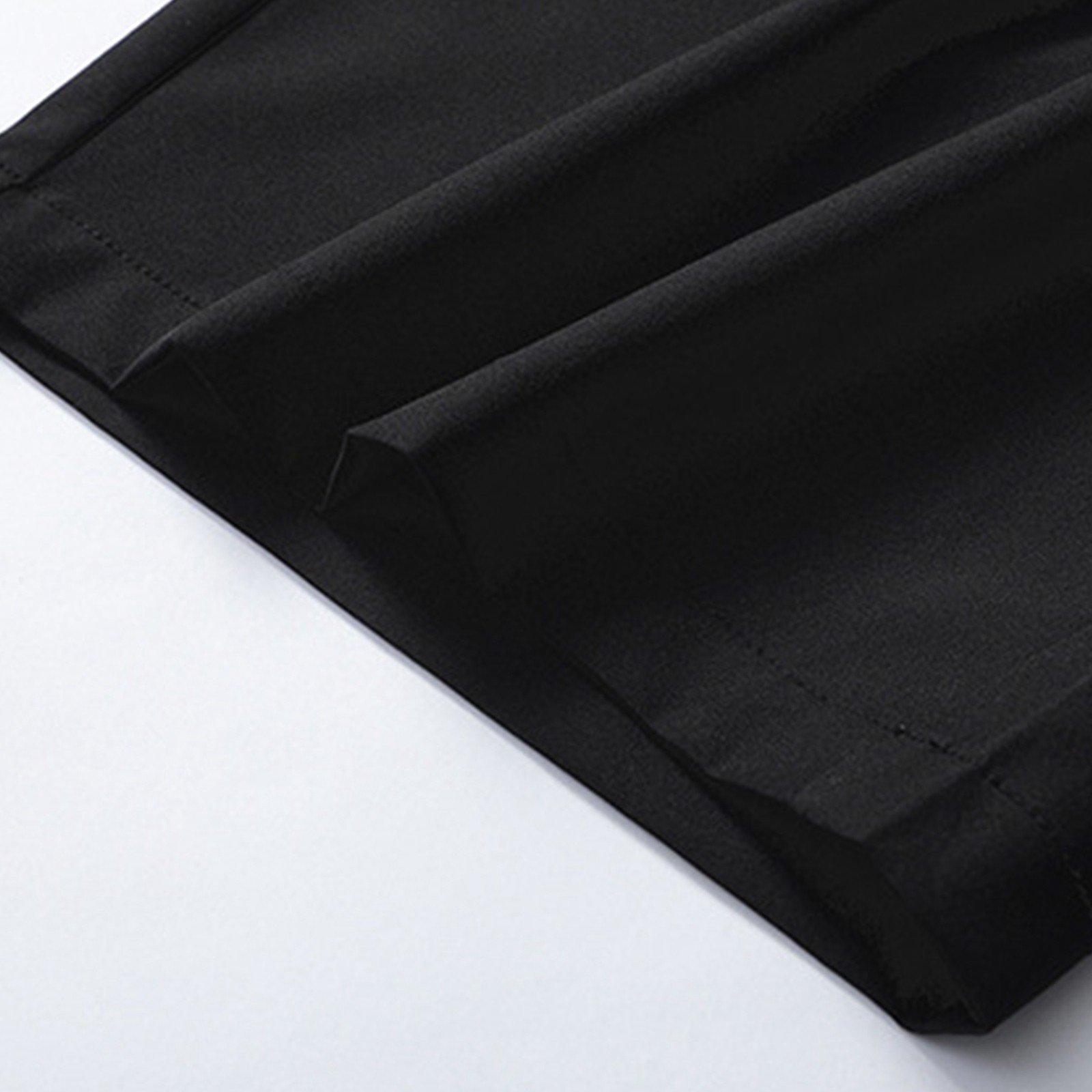 thumbnail image 5 of Pantalones cortos casuales para hombre: corte holgado de verano, cintura elástica, bolsillos con cremallera, transpirables, para uso diario deportivo con camisetas., 5 of 8